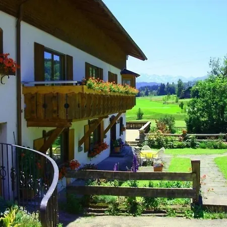 Panoramabergblickwohnung In Ruhiger Einzellage アパート オフターシュヴァング