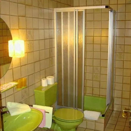 Panoramabergblickwohnung In Ruhiger Einzellage アパート オフターシュヴァング