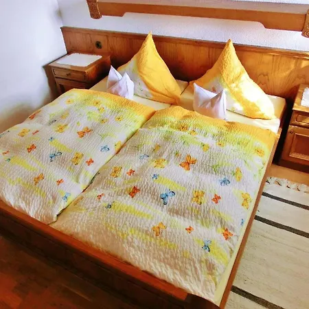 Panoramabergblickwohnung In Ruhiger Einzellage